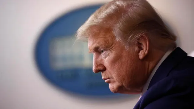 ଚୀନ୍ ଆଡ଼କୁ ଢଳୁଥିବାରୁ ବିଶ୍ୱ ସ୍ୱାସ୍ଥ୍ୟ ସଂଗଠନ ପାଣ୍ଠି ବନ୍ଦ କରିବାକୁ ଧମକ ଦେଲେ ଟ୍ରମ୍ପ୍