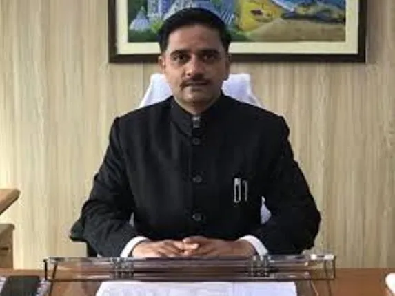 ଆଜିଠାରୁ ଗଞ୍ଜାମ ଜିଲ୍ଲାର ସମସ୍ତ ବ୍ୟାଙ୍କ ସକାଳ ୭ଟାରୁ ଅପରାହ୍ନ ୨ଟା ଯାଏଁ ଖୋଲା ରହିବ