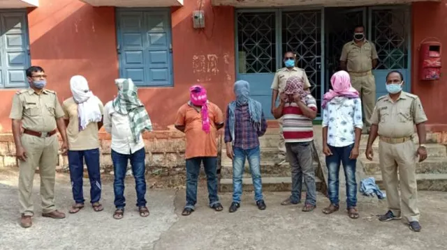 ମାଓବାଦୀଙ୍କ ନାଁରେ କନିଷ୍ଠଯନ୍ତ୍ରୀଙ୍କୁ ଟଙ୍କା ମାଗିବା ଅଭିଯୋଗ ରେ ୬ ଗିରଫ