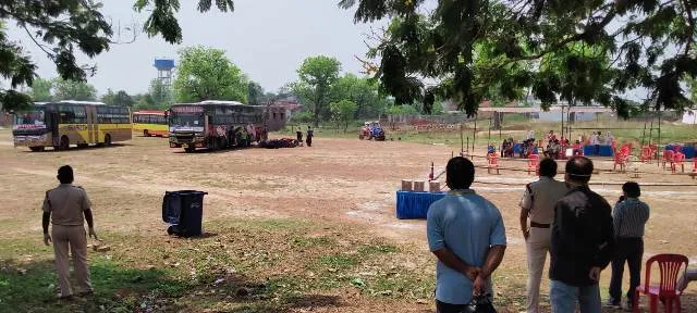 କୋଟାରେ ଫସିଥିବା ୬୫ ଛାତ୍ରଛାତ୍ରୀ ଝାରସୁଗୁଡ଼ା ଫେରିଲେ, ଆଉ ୨୯ ଛାତ୍ରଛାତ୍ରୀ ଆସନ୍ତାକାଲି ପହଞ୍ଚିବେ