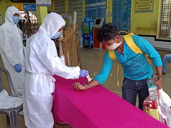 ଝାରସୁଗୁଡ଼ାରେ ପହଞ୍ଚିଲା ୨ ଶ୍ରମିକ ସ୍ୱତନ୍ତ୍ର ଟ୍ରେନ୍‌, ଝାରସୁଗୁଡ଼ା ଜିଲ୍ଲାର କେହି ନଥିଲେ