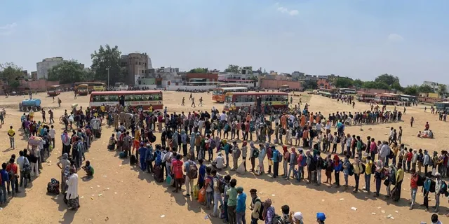 ଲକ୍‌ଡାଉନ୍ କଟକଣା ଉଲ୍ଲଂଘନ କରି ପ୍ରବାସୀ ଶ୍ରମିକଙ୍କ ପାଇଁ ନଇଡ଼ାକୁ ୧୦୦ଟି ବସ୍ ନେଇଥିବା ୨୦ରୁ ଅଧିକ କଂଗ୍ରେସ ନେତାଙ୍କ ବିରୋଧରେ ଏଫ୍ଆଇଆର୍