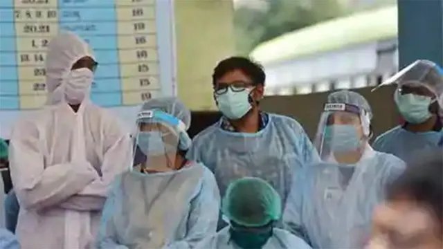 ବ୍ରହ୍ମପୁରରେ ଚର୍ଚ୍ଚା : ସୁରତ ଫେରନ୍ତା ରୋଗୀଙ୍କ ସଂସ୍ପର୍ଶରେ ଆସି ବଡ଼ ଡାକ୍ତରଖାନାର ୪ ଡାକ୍ତର, ୮ ନର୍ସ କରୋନା ପଜିଟିଭ୍‌ !