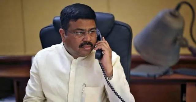 ଓଡ଼ିଶାରେ କୋଭିଡ୍‌ ପରିଚାଳନା ପ୍ରସ୍ତୁତି ଓ ସ୍ୱାସ୍ଥ୍ୟ ଭିତ୍ତିଭୂମି ସମୀକ୍ଷା କଲେ କେନ୍ଦ୍ର ମନ୍ତ୍ରୀ