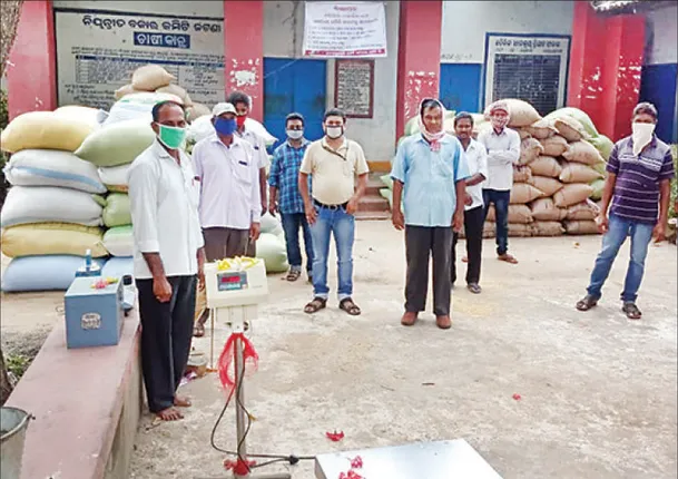 ପ୍ରତାପରୁଦ୍ରପୁରରେ ଧାନମଣ୍ଡି ଖୋଲିଲା: ଅଭାବୀ ମୁଗ ବିକ୍ରି, ବଢ଼ୁଛି ଚାଷୀ ଅସନ୍ତୋଷ