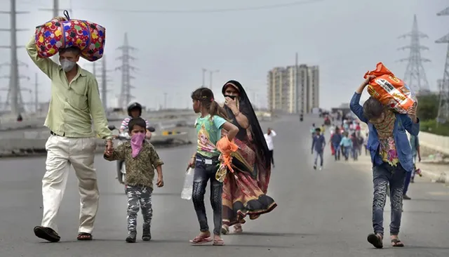 ଲକ୍‌ଡାଉନ ଭୟ ଦିଲ୍ଲୀରୁ ଫେରୁଛନ୍ତି ପ୍ରବାସୀ ଓଡ଼ିଆ