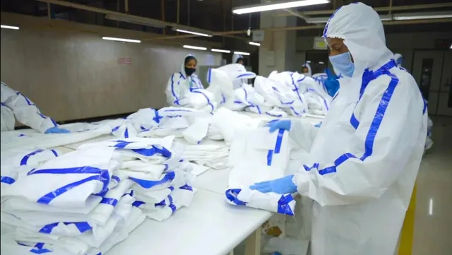 ରିଲାଏନ୍ସ ଇଣ୍ଡଷ୍ଟ୍ରିଜ ପ୍ରସ୍ତୁତ କରୁଛି ଚୀନ୍‌ଠାରୁ ଶସ୍ତା ଓ ଉତ୍ତମମାନର ପିପିଇ କିଟ୍, ମିଳିଲା ୧୦ ହଜାର ଲୋକଙ୍କୁ ନିଯୁକ୍ତି