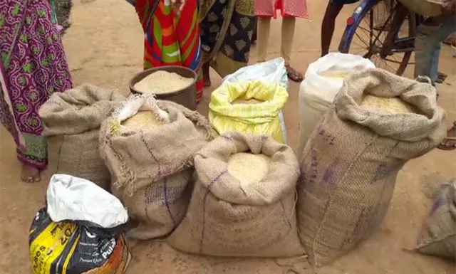 ଅନ୍ତୋଦୟ ଅନ୍ନ ଯୋଜନା ହିତାଧିକାରୀଙ୍କ କରିସ୍ମା: ଉଭୟ କଳାହାଣ୍ଡି ଓ ବଲାଙ୍ଗୀର ଜିଲ୍ଲାରେ ପାଉଛନ୍ତି ଚାଉଳ