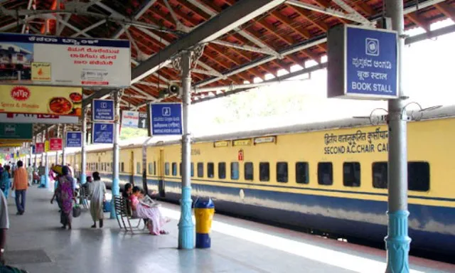 ୪୦ ଭାଗ ଶ୍ରମିକ ସ୍ପେସାଲ ବିଳମ୍ବରେ ଚାଲୁଅଛି