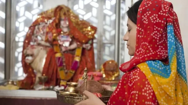 ପାକିସ୍ତାନରେ ଥିବା ହିନ୍ଦୁ ମନ୍ଦିର ମୁସ୍‌ଲମାନ ଯୁବକଙ୍କୁ ଯୋଗାଇଛି ପେଟ ପୋଷିବାର ପନ୍ଥା