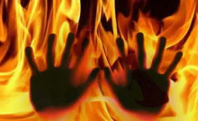 ମହଙ୍ଗା ପଡ଼ିଲା ବିଦ୍ୟୁତ୍ ଗ୍ରିଡରୁ ଚୋରି: ପୋଡ଼ିଗଲେ ଦୁଇ ଯୁବକ, ବର୍ତ୍ତିଗଲେ ଛଅ