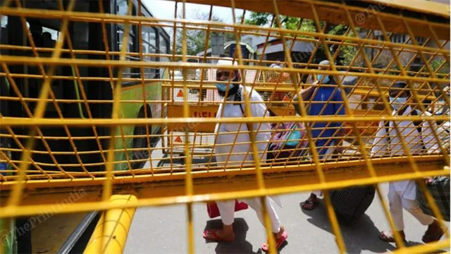 କରୋନା ଭାଙ୍ଗିଲା ଧର୍ମର ପ୍ରାଚୀର: ମସ୍‌ଜିଦ୍‌ ହେଲା ସଙ୍ଗରୋଧ କେନ୍ଦ୍ର, ମନ୍ଦିରରେ ରହିଲେ ମୁସଲିମ୍‌ ପ୍ରବାସୀ