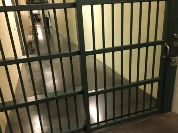 ବହୁ ଚର୍ଚ୍ଚିତ ହତ୍ୟା ଘଟଣା ମାମଲା: କୋର୍ଟ ଭିତରେ ପତ୍ନୀ ‌ହତ୍ୟା, ଅଭିଯୁକ୍ତ ରମେଶକୁ ଆଜୀବନ କାରାଦଣ୍ଡ