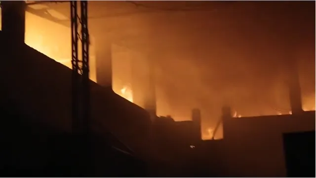 କତା କମ୍ପାନୀରେ ନିଆଁ ଲାଗି ଲକ୍ଷାଧିକ ଟଙ୍କାର ସମ୍ପତ୍ତି ନଷ୍ଟ