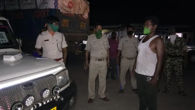 ପୁଲିସ ଓ ପ୍ରଶାସନ ପକ୍ଷରୁ ରାତ୍ରିକାଳୀନ ଚେକିଂ,ଜରିମାନା ଆଦାୟ