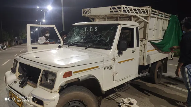 ରାଉରକେଲା ବେଦବ୍ୟାସରୁ ଗୋରୁ ବୋଝେଇ ପିକ୍‌ଅପ୍‌ ଜବତ, ଡ୍ରାଇଭର୍‌ ଗିରଫ