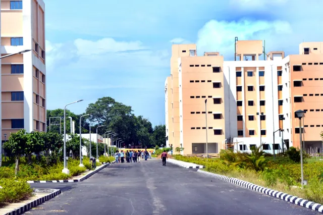 ବାଲେଶ୍ୱର ମେଡିକାଲ କଲେଜରେ କରୋନା, ପ୍ରଶାସନିକ ଅଧିକାରୀ ଓ ଜଣେ କିରାଣି ଆକ୍ରାନ୍ତ