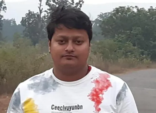 ସାମାଜିକ ଗଣମାଧ୍ୟମରେ ବ୍ୟକ୍ତିଗତ ଆକ୍ଷେପ କରି ଅରୁଚିକର ମନ୍ତବ୍ୟ ଦେବା ଅଭିଯୋଗରେ ଯୁବକ ଗିରଫ