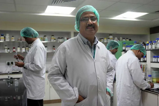 ଦେଶର ପ୍ରଥମ କୋଭିଡ୍‌-୧୯ ପ୍ରତିଷେଧକ ଟିକା ପ୍ରସ୍ତୁତ କରିଥିବା ଏହି ମହାନାୟକ ଏକ ଚାଷୀ ପରିବାରର ପୁଅ