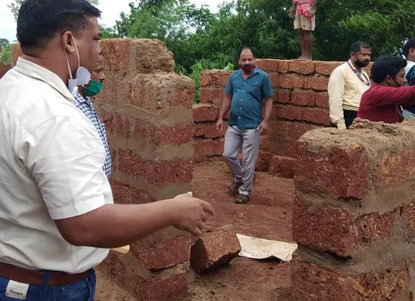 ଗୁରୁଜଙ୍ଗରେ ସରକାରୀ ଜାଗାରୁ ଜବରଦଖଲ ଉଚ୍ଛେଦ 