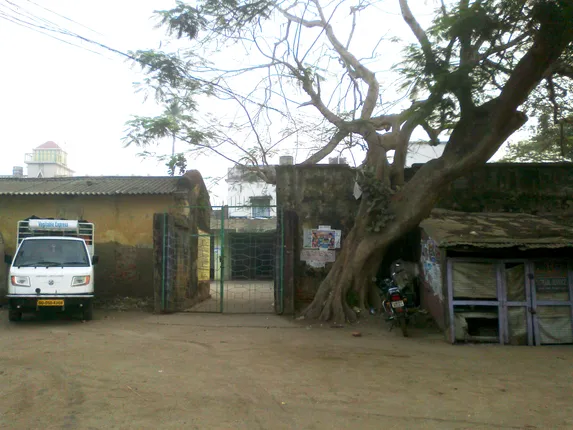 ପଟ୍ଟାମୁଣ୍ତାଇ : ତହସିଲ୍‌ଦାର୍‌ଙ୍କ ପିଛା ଛାଡ଼ୁନି ବିବାଦ