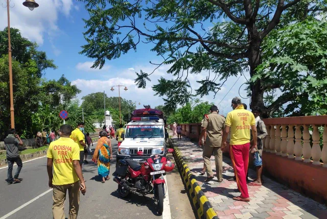 ସମ୍ବଲପୁର :  ଶବ ଶବ ବୋଲି ହାଉଳି, ଅଧ ଘଣ୍ଟା କସରତରେ ମିଳିଲା ନଡ଼ିଆ