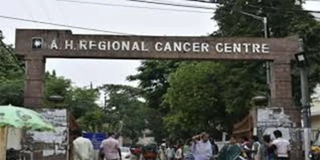 ଆଚାର୍ଯ୍ୟ ହରିହର କ୍ୟାନସର ହସ୍ପିଟାଲରେ କେମିତି ମାଡିଲା କରୋନା, ଗଞ୍ଜାମ କ୍ୟାନସର ପୀଡ଼ିତ ପାଲଟିଲେ ସୁପର ସ୍ପ୍ରେଡର