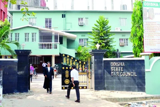 ଆଇନଜୀବୀଙ୍କୁ ଆର୍ଥିକ ସହାୟତା ପ୍ରସଂଗରେ ସରକାରଙ୍କ ସହଯୋଗ ଲୋଡ଼ାଗଲା