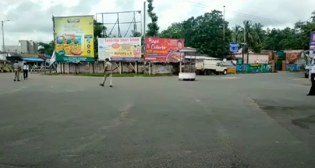 ବାରିପଦାରେ ବଢ଼ୁଥିବା କରୋନାକୁ ନେଇ ବ୍ୟବସାୟୀ ସଂଘର ନିଷ୍ପତି : ଆସନ୍ତା ରବିବାର, ସୋମବାର ଏବଂ ମଙ୍ଗଳବାର ୭୨ ଘଣ୍ଟିଆ ସଟ୍‌ଡାଉନ୍, ବନ୍ଦ ରହିବ ସମସ୍ତ ବ୍ୟବସାୟିକ ପ୍ରତିଷ୍ଠାନ