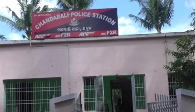 ଗାଳିଗୁଲଜ ଅଭିଯୋଗ: ଥାନାକୁ ଗଲେ ଚାନ୍ଦବାଲି ବିଡିଓ