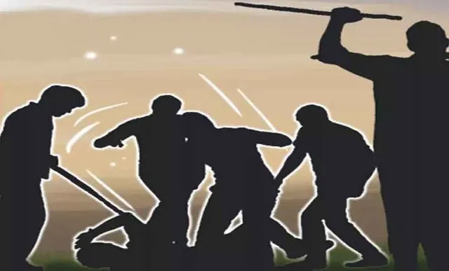 ସାମାନ୍ୟ ବାଇକ୍ ଧକ୍କାରୁ ଆକ୍ରମଣ !