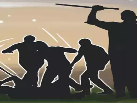 ଦୁଷ୍କର୍ମ-ହତ୍ୟା ଅଭିଯୁକ୍ତକୁ ପିଟିପିଟି ହତ୍ୟା