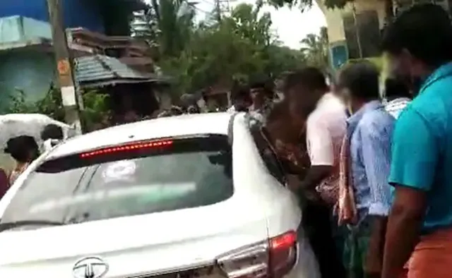 କେରଳରେ କରୋନା ଯୋଦ୍ଧା ଡାକ୍ତରଙ୍କ ଉପରେ ଆକ୍ରମଣ: କାର୍‌ ଭିତରକୁ ମୁଣ୍ଡ ଗଳାଇ କରୋନା ସନ୍ଦିଗ୍ଧ କାଶିଲେ