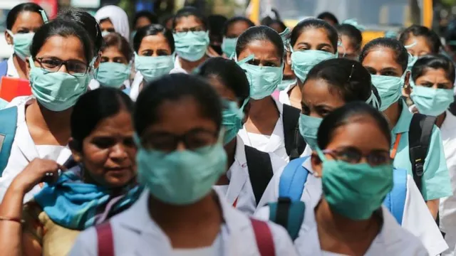 ଆରମ୍ଭ ହେଲାଣି ‌ଗୋଷ୍ଠୀ ସଂକ୍ରମଣ! ଆଇଏମ୍ଏ କହିଲା ସ୍ଥିତି ଭୟଙ୍କର