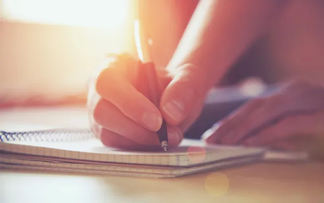 ପ୍ରତିଦିନ ଡାଏରି ଲେଖିବେ ସ୍କୁଲ୍‌ ପିଲା