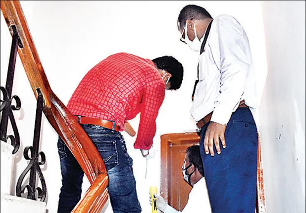 ମହିଳାଙ୍କୁ ଛୁରାମାଡ଼ ଘଟଣା: ବିପଦ ହେଲା ‘ଟୁ-ଲେଟ୍‌’, ତଦନ୍ତ ପାଇଁ ଦୁଇଟି ଟିମ୍‌ ଗଠନ