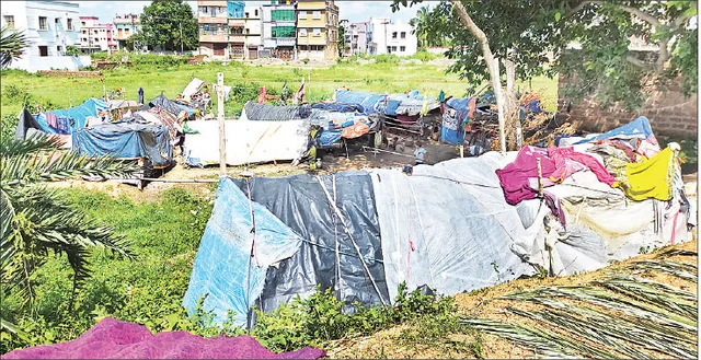 କାହା ପାଖରେ ଯାଯାବରଙ୍କ ହିସାବ?