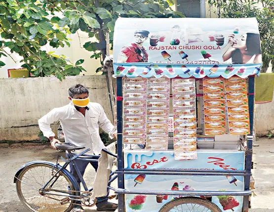 କରୋନା କଣ୍ଟାରେ ଛଟପଟ ଜୀବନ, ରାହା ଖୋଜୁଛି ଜୀବିକା ବଦଳିଛି ବେଉସା