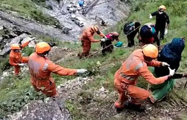 କରୋନା ବେଳେ ଦାଉ ସାଧୁଛି ପ୍ରାକୃତିକ ବିପର୍ଯ୍ୟୟ, ଆସାମ୍‌ରେ ବନ୍ୟା ଯୋଗୁଁ ୭୦ ଲକ୍ଷ ପ୍ରଭାବିତ