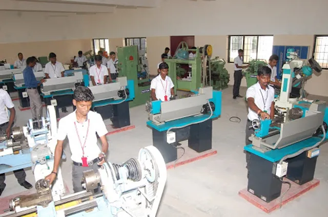 ୩୯ ଆଇଟିଆଇରେ ତାଲା, ୩୨ଟିରେ କେହି ନାମ ଲେଖାଇଲେ ନାହିଁ