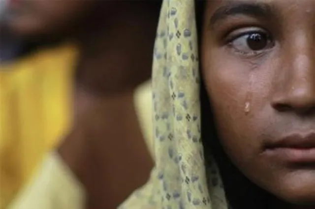 କରୋନା ସାଜିଲା ବାଡ଼ :ବାପାର ଶବ ଛୁଇଁପାରିଲାନି ଆକ୍ରାନ୍ତ ଝିଅ, କାନ୍ଧ ଦେଲେ ଆଉ ଦୁଇ ଝିଅ 