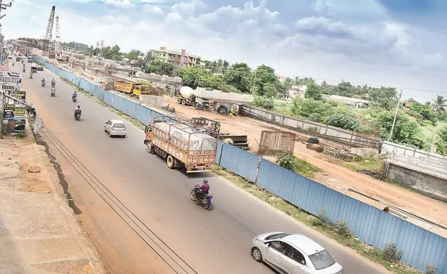 ମାର୍ଚ୍ଚ ସୁଦ୍ଧା ଖଣ୍ଡଗିରି ଫ୍ଲାଏଓଭର୍‌