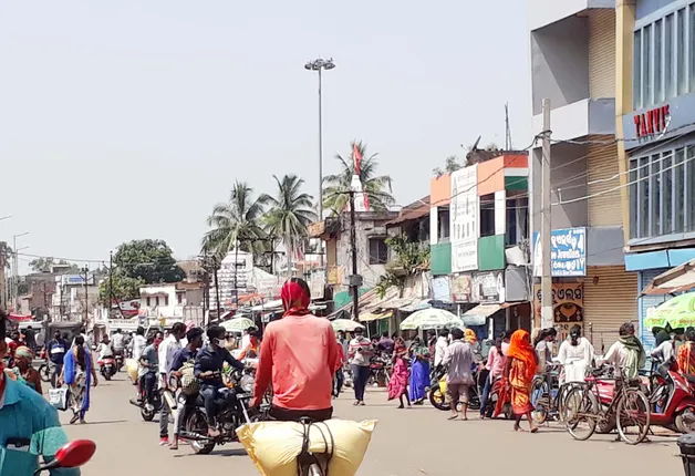 ନବରଙ୍ଗପୁରରେ ଏଣିକି ବେକରେ ମାସ୍କ ଲମ୍ବାଇଲେ ଦଣ୍ଡ