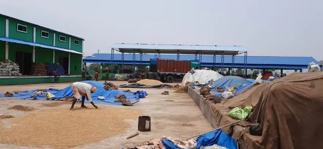 ଛତିଶଗଡ଼କୁ ଧାନ ଚୋରା ଚାଲାଣ, ଦୁଇଟି ସ୍ଥାନରେ ସ୍କ୍ବାଡର ଚଢ଼ଉ, 