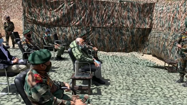 ଭାରତ-ଚୀନ୍ ସୀମା ବିବାଦ: କ୍ଷେତ୍ର ପରିସ୍ଥିତି ସମୀକ୍ଷା ପାଇଁ ଲେହରେ ପହଞ୍ଚିଛନ୍ତି ପ୍ରଧାନମନ୍ତ୍ରୀ ମୋଦୀ