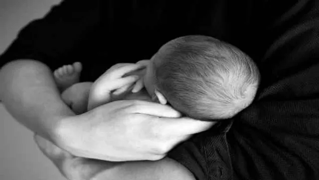 ନବଜାତ ପାଇଁ ସବୁଦିନ ବିମାନରେ ଲେହରୁ ଦିଲ୍ଲୀ କ୍ଷୀର ପଠାଉଛି ମା', ଜାଣନ୍ତୁ କାରଣ