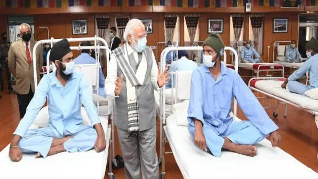 ଗଲୱାନ ସଂଘର୍ଷରେ ଆହତ ଯବାନଙ୍କୁ ପ୍ରଧାନମନ୍ତ୍ରୀ ମୋଦୀଙ୍କ ବାର୍ତ୍ତା; ବିଶ୍ବ ଏବେ ତୁମମାନଙ୍କ ସାହସକୁ ବିଶ୍ଳେଷଣ କରୁଛି 