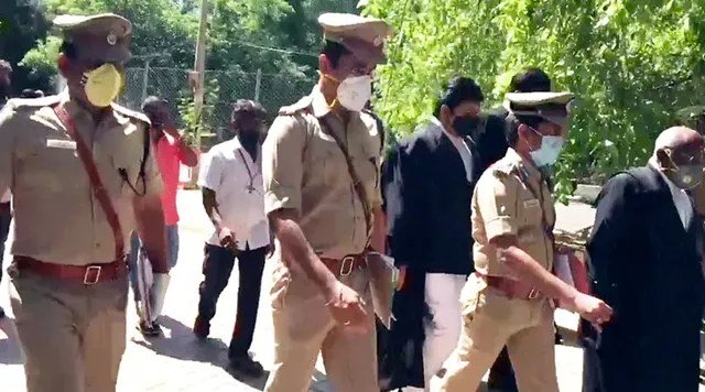 ତୁତିକୋରିନ ହାଜତ ମୃତ୍ୟୁ ଘଟଣା: ନରହତ୍ୟା ଅଭିଯୋଗରେ ଚାରି ପୁଲିସ ଅଧିକାରୀ ଗିରଫ