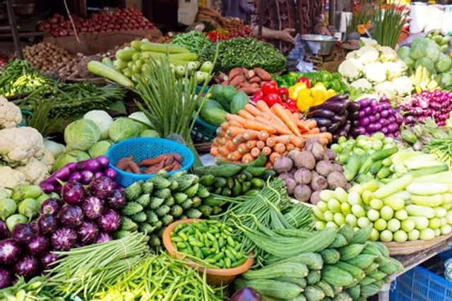 ଡେଙ୍ଗୁରା ପିଟି ନିଶ୍ଚିତ କଲା : ଶୁକ୍ରବାରରୁ ରାଜଧାନୀରେ ପରିବା ବିକ୍ରି ବନ୍ଦ ଜିଦ୍‌ରେ ଅଟଳ ମହାସଂଘ