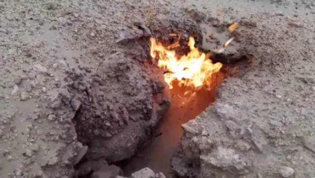 ମାଟି ତଳୁ ବାହାରୁଛି ନିଆଁ, ବର୍ଷା ହେଲେ ବି ଲିଭୁ ନାହିଁ